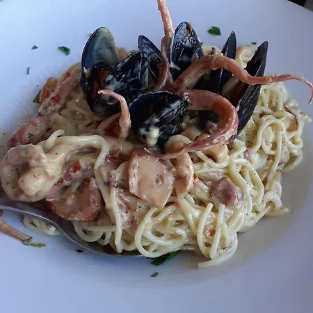 Zografos 2*