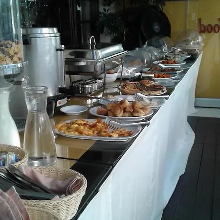 Zografos Hotel 2*