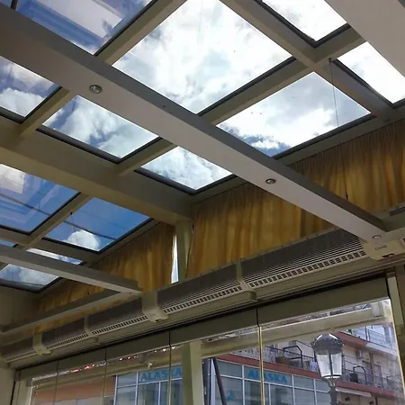 Zografos 2* Paralía