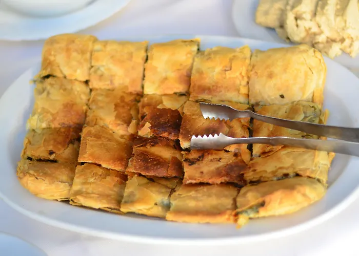 Zografos فندق Paralía