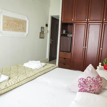 فندق Zografos 2*