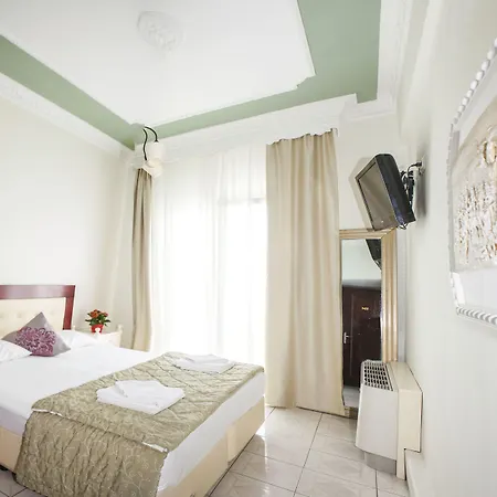 فندق Zografos 2*